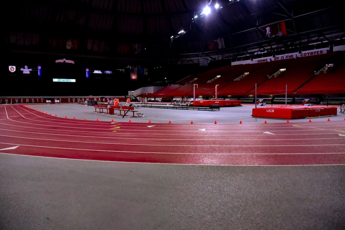 South Dakota Track & Field / Cross Country tweet media