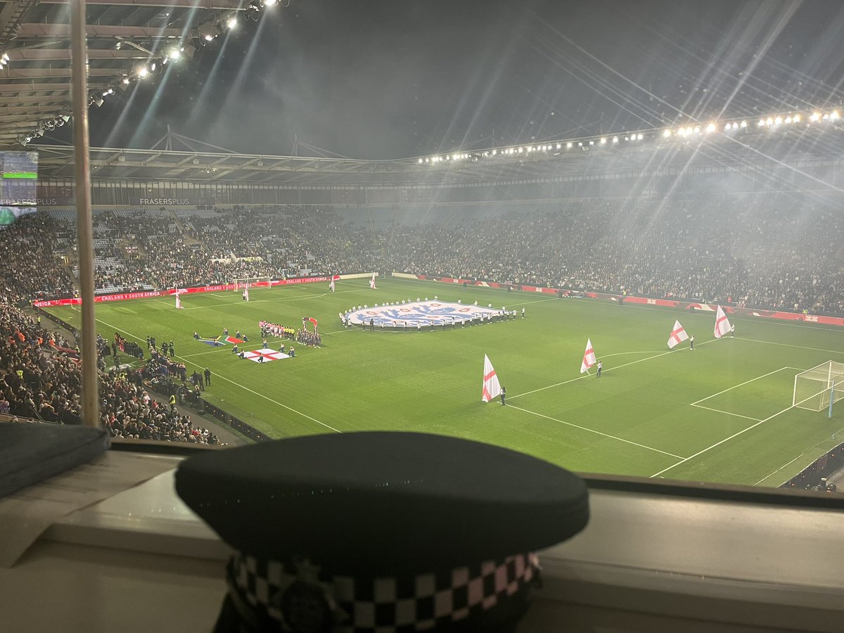 TimRobinsonOps's tweet image. Privileged to be back @CBSArena tonight for England international with the @Lionesses taking on South Africa.