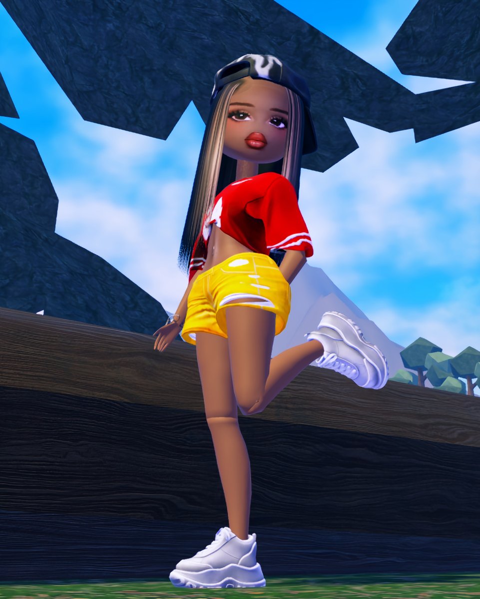 “Run the day. Don’t let it run you.”

:: Hair by @MurceRBLX >> roblox.com/groups/7479945…
:: Makeup by @c4ramelle >> roblox.com/groups/1314667…
:: Top from MASKxo | made by <a href="/polarberrys/">polar</a> (Sorry if I'm wrong) >> roblox.com/catalog/123349…
:: Shorts by <a href="/DisruptivePub/">DisruptivePub</a> >>