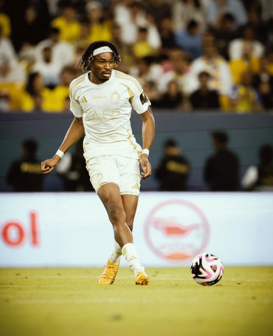 محمد سيمكان❎
محسن الحارثي✅
#النصر_التعاون