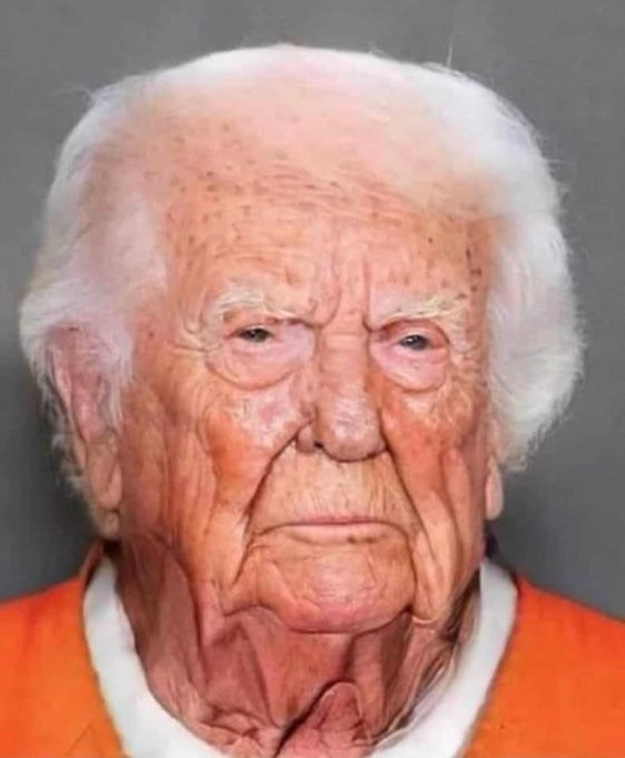 paulfoxone's tweet photo. #DoingTheMath

You #MAGAts say that at 81, Joe Biden is 'too old to be President', yet...

you're clamoring for Donald Trump to be President and he would be 82 at the end of his term!

Do you fuckers have any sense of irony amongst you?

Jesus. https://t.co/9IYAMZ6Z18