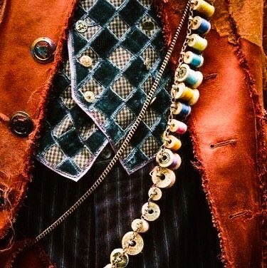 ㅤㅤㅤㅤ 

ㅤㅤㅤㅤ ゝ 𝓔𝐥 𝓢𝐨𝐦𝐛𝐫𝐞𝐫𝐞𝐫𝐨 𝓛𝐨𝐜𝐨 ╱ Alicia 
                     en el país de la maravillas ☼ 

ㅤㅤㅤㅤ