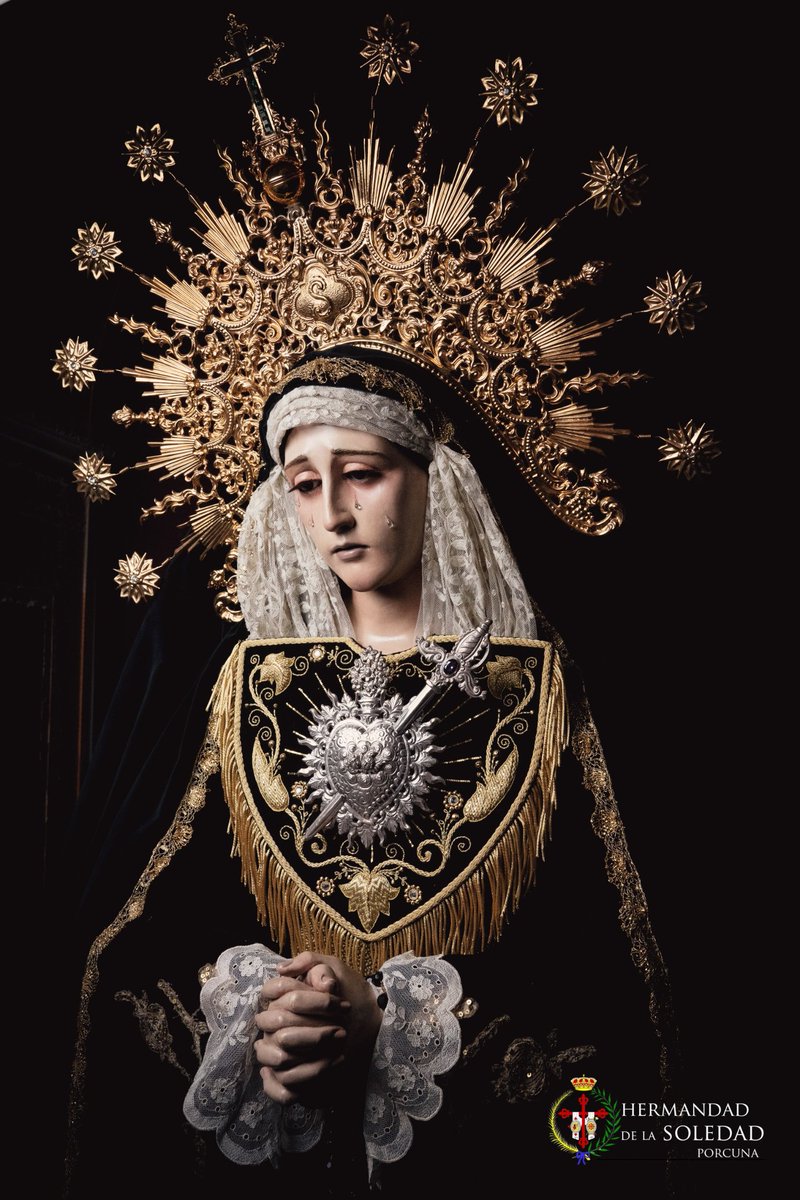 Hdad_Soledad's tweet photo. Ntra. Sra. de la Soledad vestida de luto para todos los santos y fieles difuntos. https://t.co/ZP53oHfyjp