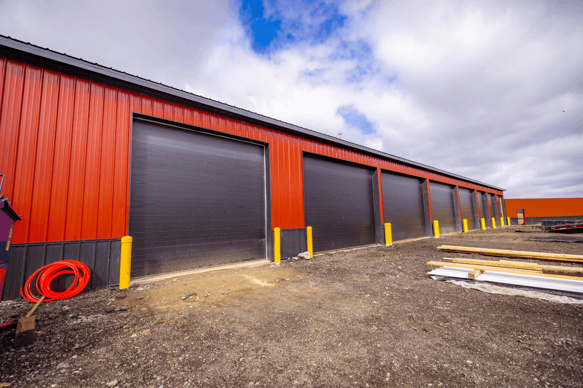 Milmarbuildings's tweet photo. Here are some in progress and after pictures of the newly renovated and built out Milmar Buildings headquarters in La Porte, Indiana!

#MilmarBuildings #PoleBarns #PostFrameConstruction https://t.co/dlRQcg2hdv