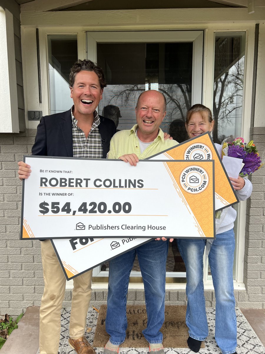 Congratulations to today's Ford Mustang® #PCHWinner, Robert C. of NY! 🤑🎉🍾🌹💵🤩