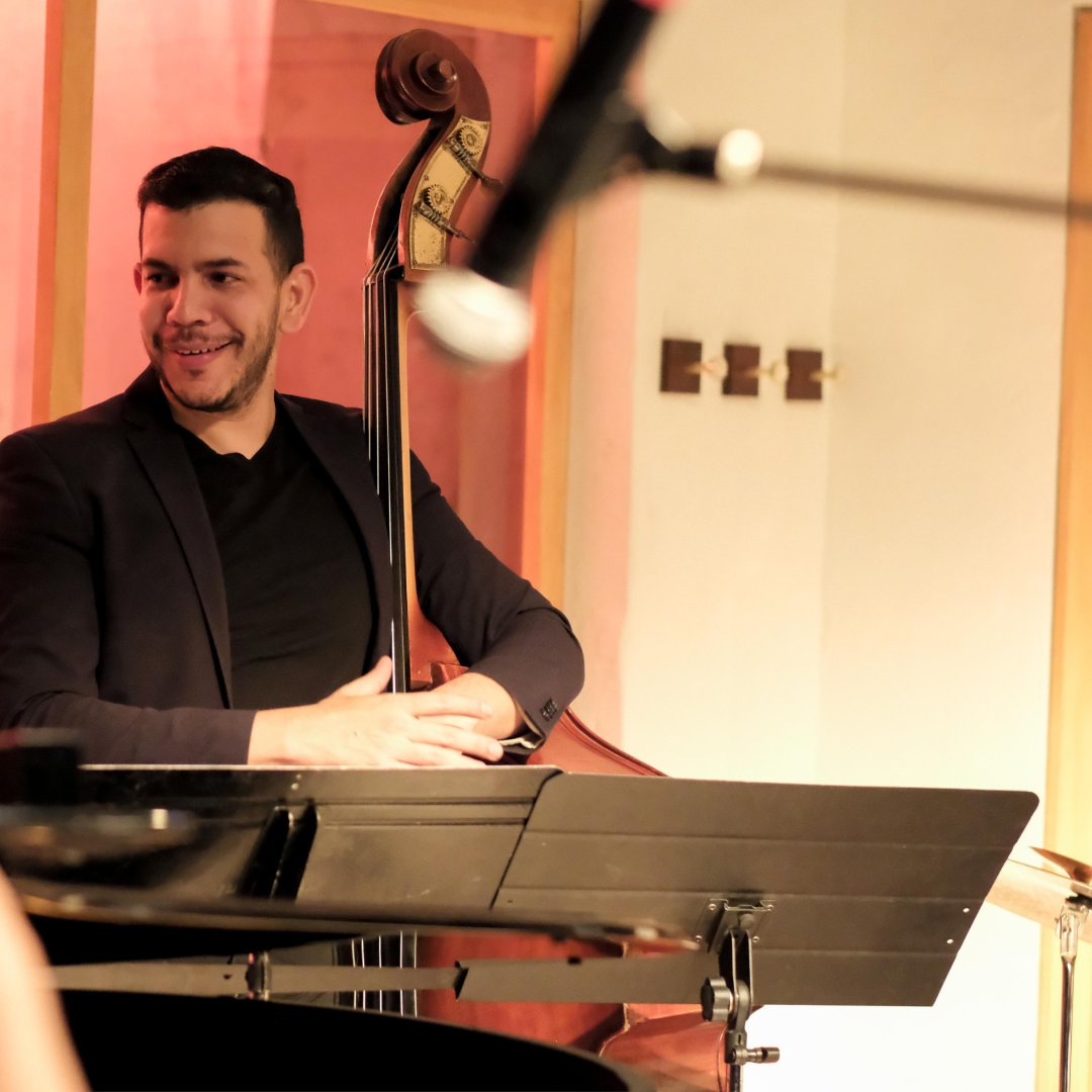 Irish Rep tweet media