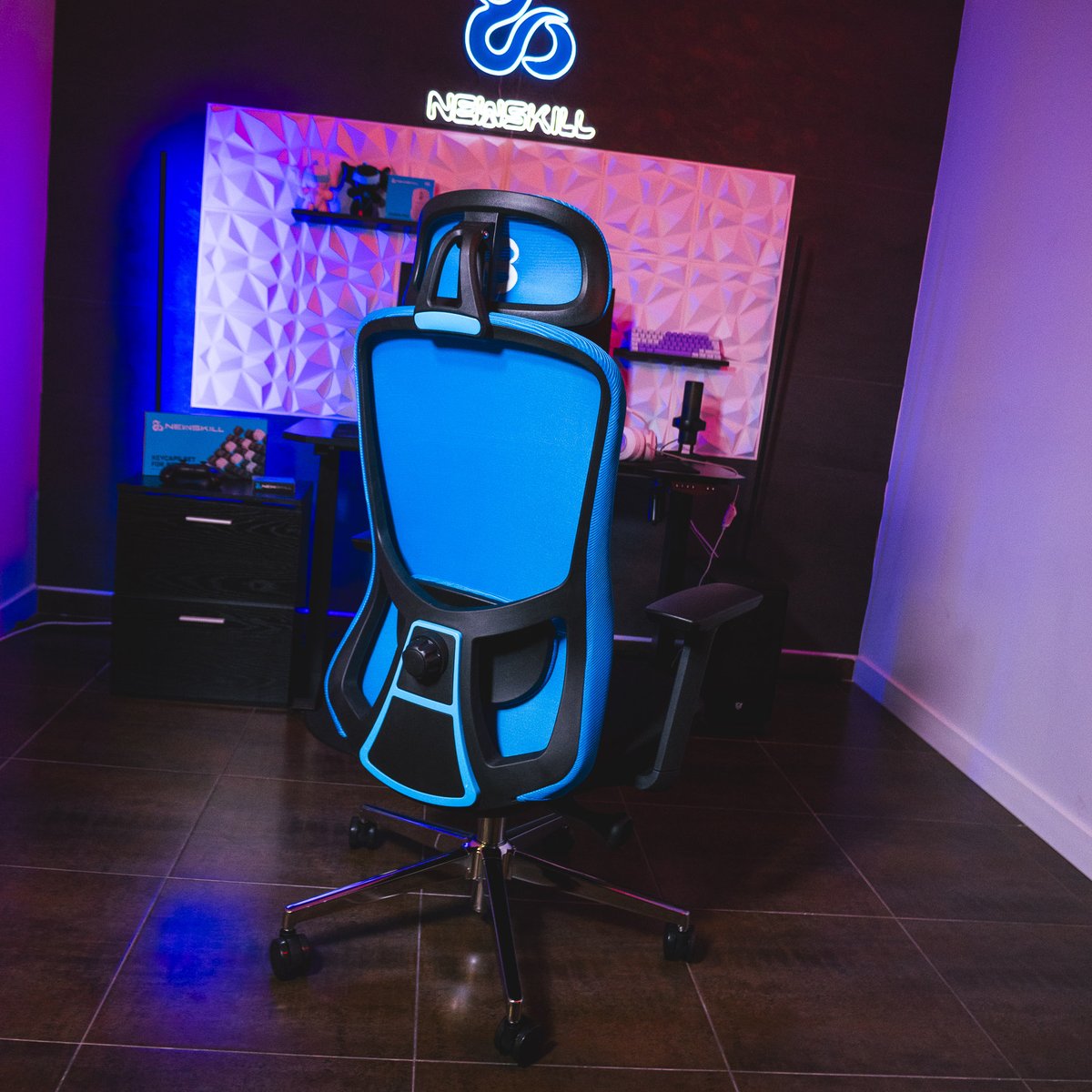 newskill_ES's tweet photo. Han llegado para conquistarte 🙌

Dad la bienvenida a Nue Ergonomic y a Banshee Pro🔥

¿Buscas ergonomía y mantener una postura saludable? Nue Ergonomic es para ti

¿Eres un hardcore gamer y buscas una silla que lo tenga TODO? Banshee Pro es lo que necesitas

🔗Conócelas a fondo 👇🏻
Nue: https://t.co/jljW8b4H7Q
Banshee Pro: https://t.co/d9R8ehYBaR