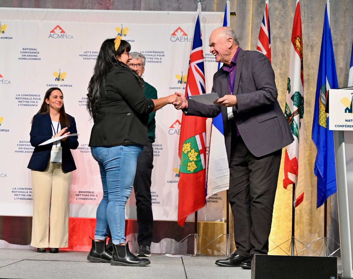 CAEHomelessness's tweet photo. Congratulations to the winners of this year’s Paula Goering Memorial Scholarship at #CAEH24! 

Melissa Perri, Research Coordinator, MAP Centre for Health Solutions 
Dani Marroquin, Programs Manager, McMan South. https://t.co/hH0tv30399