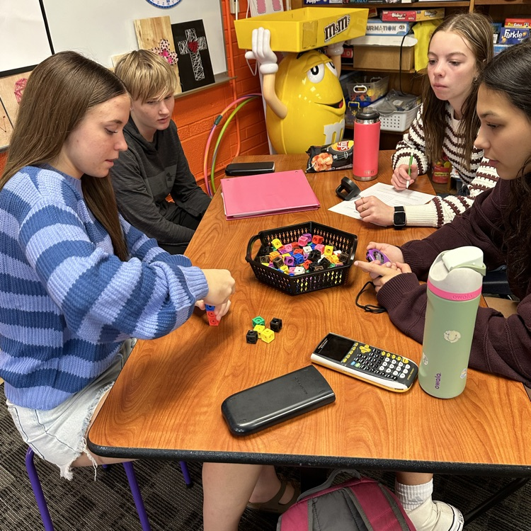 ThayerCentral's tweet photo. Speedy Squares activity in College Algebra to collect data for quadratic regression. Students had to time each other making squares of different sizes using interlocking cubes and graph the results. Then they made a model to predict time to make a 26x26 square. https://t.co/dhX1acldDo