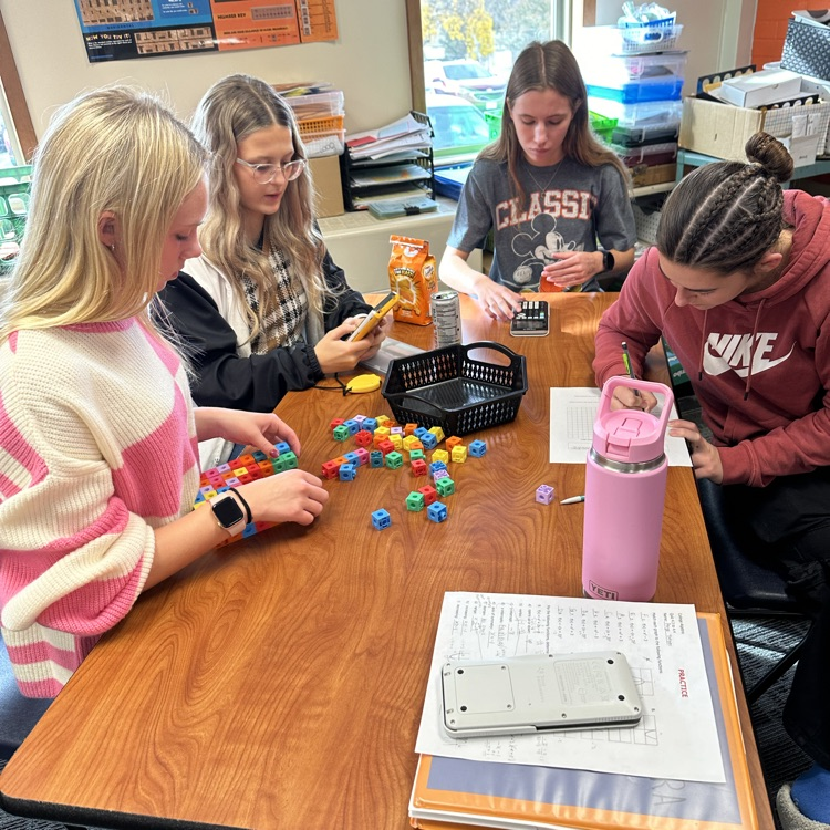 ThayerCentral's tweet photo. Speedy Squares activity in College Algebra to collect data for quadratic regression. Students had to time each other making squares of different sizes using interlocking cubes and graph the results. Then they made a model to predict time to make a 26x26 square. https://t.co/dhX1acldDo