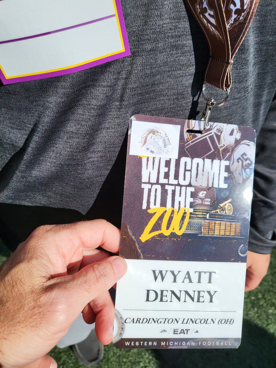 denney_wyatt1's tweet photo. Thank you so much @CoachLT39 and @WMU_Football for having me this weekend!! Great Win!! @AndrewRatliff17 @RBCoachPaige https://t.co/ObzacfxSyi