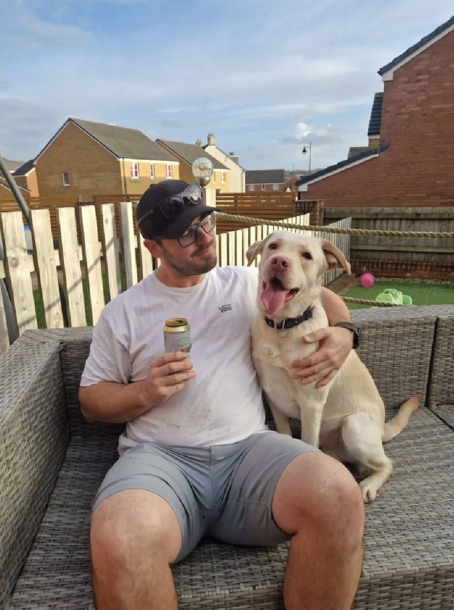 JGullsy's tweet photo. How fast a year has gone, 1 pair of sunglasses, 2 hats, 1 pair of safety specs, 1 t shirt, 1 pair of shorts, 1 thousand tennis balls, multiple rag chews...safe to say the mutt loves a chew. https://t.co/rwDVP0SRpd