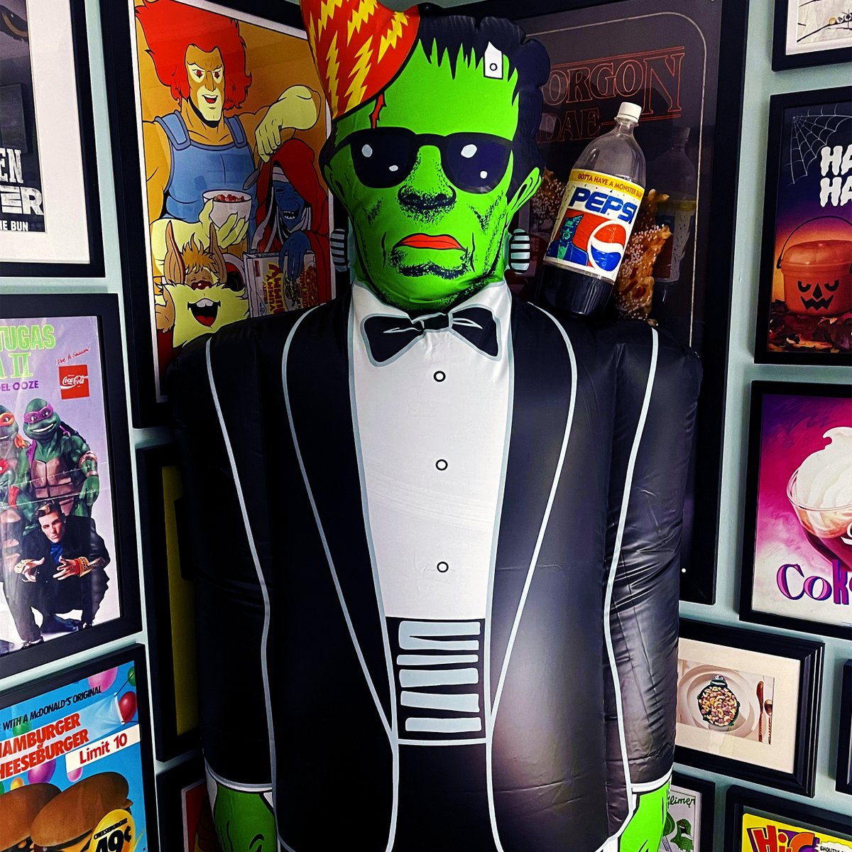 DinosaurDracula's tweet photo. Here's something you don't see every day. This is an EIGHT-FOOT inflatable Frankenstein that was used as a store display during the 1992 Pepsi/Doritos "Monster Bash" Halloween campaign. Huuuge. https://t.co/zNnoQK22X2