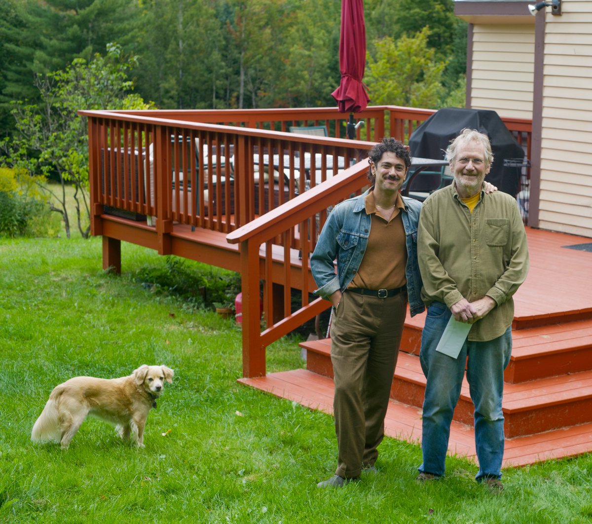 Oral historian Yankl Krakovsky interviewed Avram Patt, grandson of Bundist, author, and educator Yankev Patt. Avram shared stories of his childhood in the Bronx, becoming a company member of the Bread and Puppet Theater, founding a Klezmer Band, and his career in public service.
