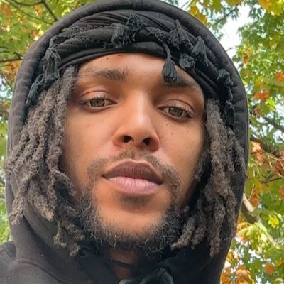 ASHBANDACOUPE's tweet photo. #NewProfilePic https://t.co/FkQcAItbYz