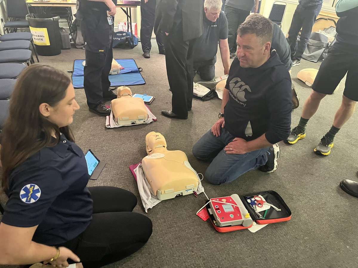 Sandyloch tweet media