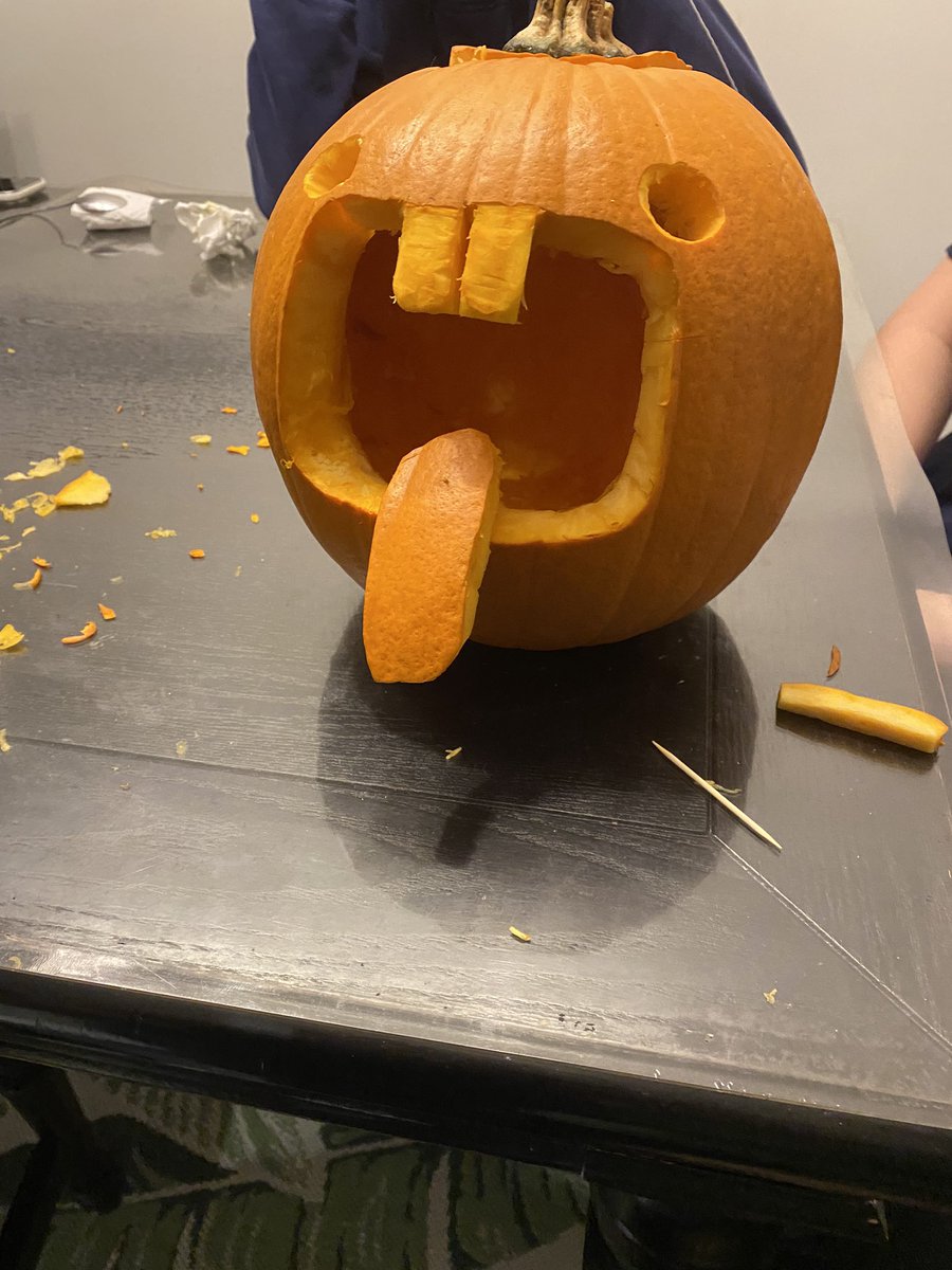 Agripagri16's tweet photo. Made a freaky ahh pumpkin https://t.co/jaM0yQOEbR