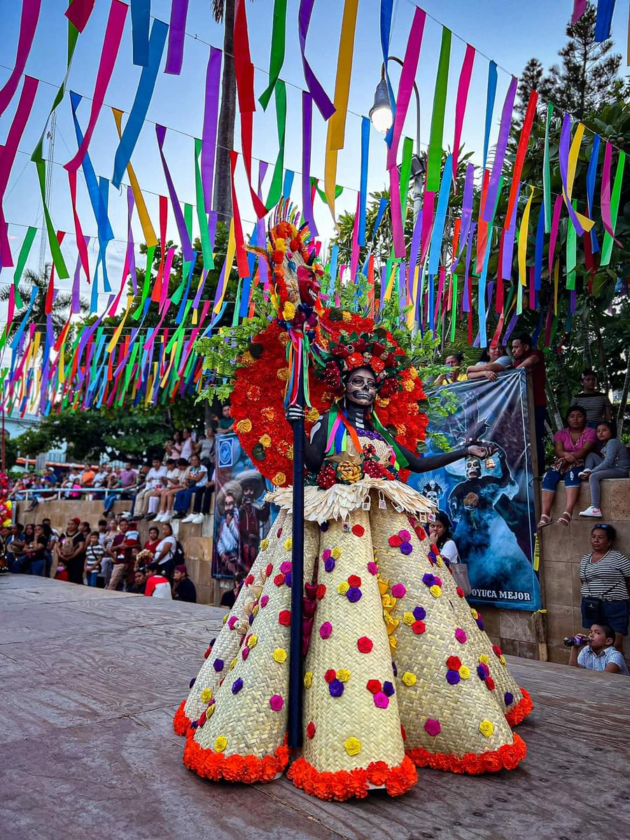 bvtjms's tweet photo. Estoy muy emocionadaaaa! Tuve el primer lugar en catrina🥹
#catrinas #xantolo #consurso https://t.co/5Xyo4iL6JQ