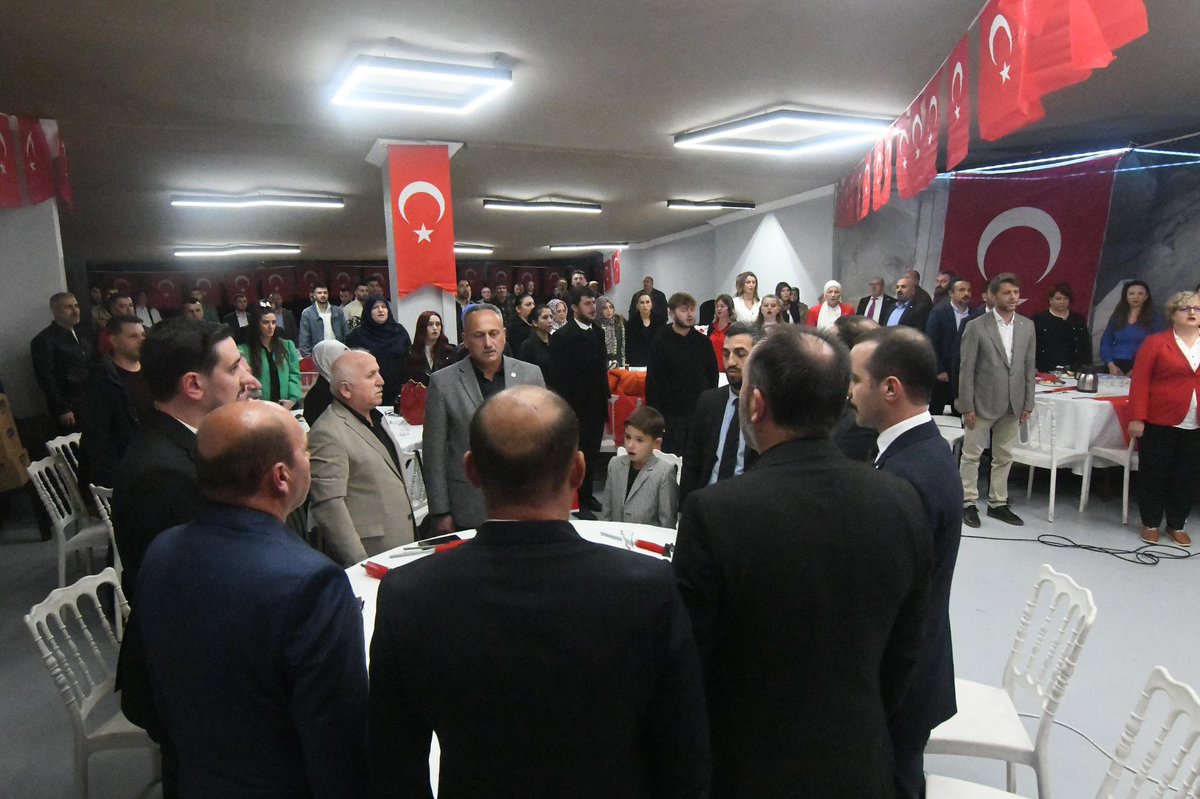 enestunca54's tweet photo. Cumhuriyetimizin 101. Yılını, İl Başkanlığımızın düzenlediği programda teşkilatlarımızla birlikte kutladık.

Ne mutlu Türküm diyene! https://t.co/fWqvK7n9tq