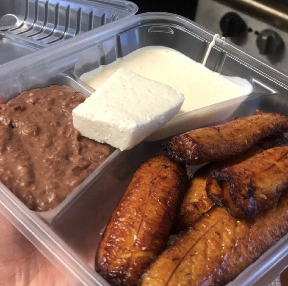 SalvadoranPride's tweet photo. Salvadoran Lunchables 😍 https://t.co/FfMEjhKpZQ