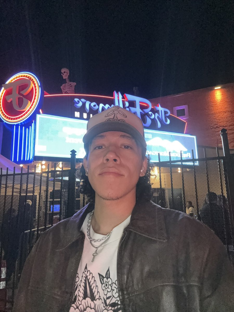 buildlying's tweet image. NO WAY IM IN DENVER AND WAS PAYING RESPECTS TO THE VENUE WHERE LIVE IN DENVER WAS FILMED WISHING I COULD HAVE BEEN THERE AND NOW I FIND OUT I GET TO HEAR THAT ALBUM (MY FAV ONE) IN FULL NEXT YEAR?!? I MANIFESTED THIS… WHAT A TIME TO BE ALIVE!!