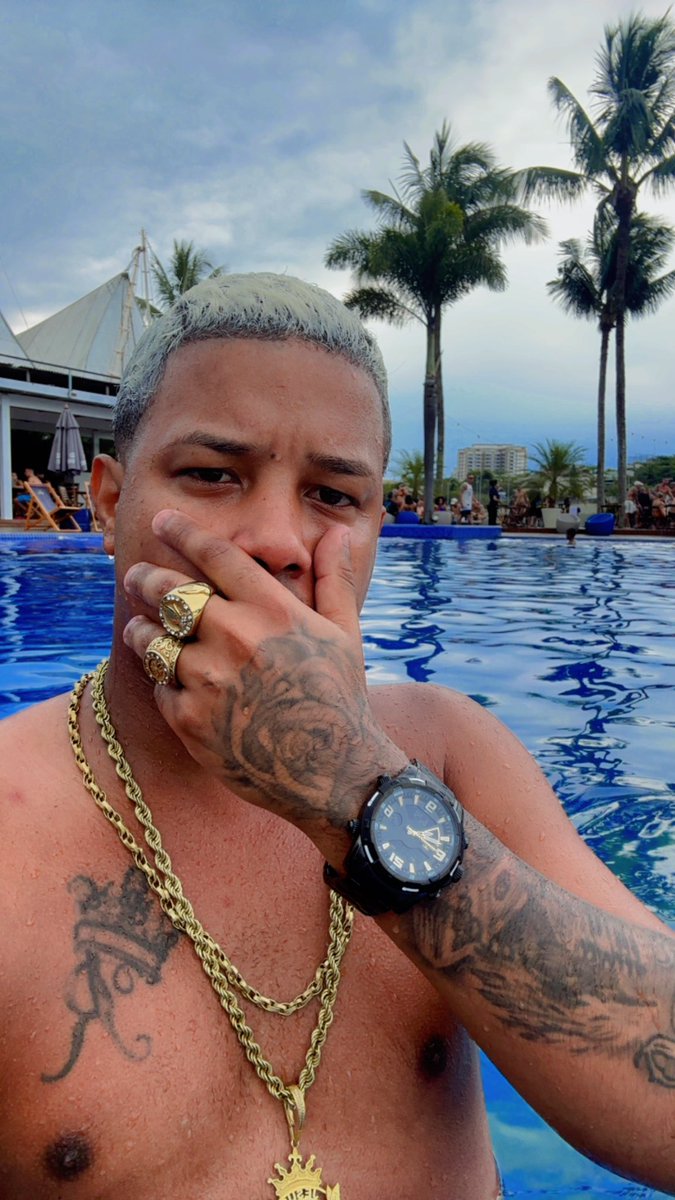 A meta é ninguém saber de nada pra não estragar tudo ✌🏽✌🏽