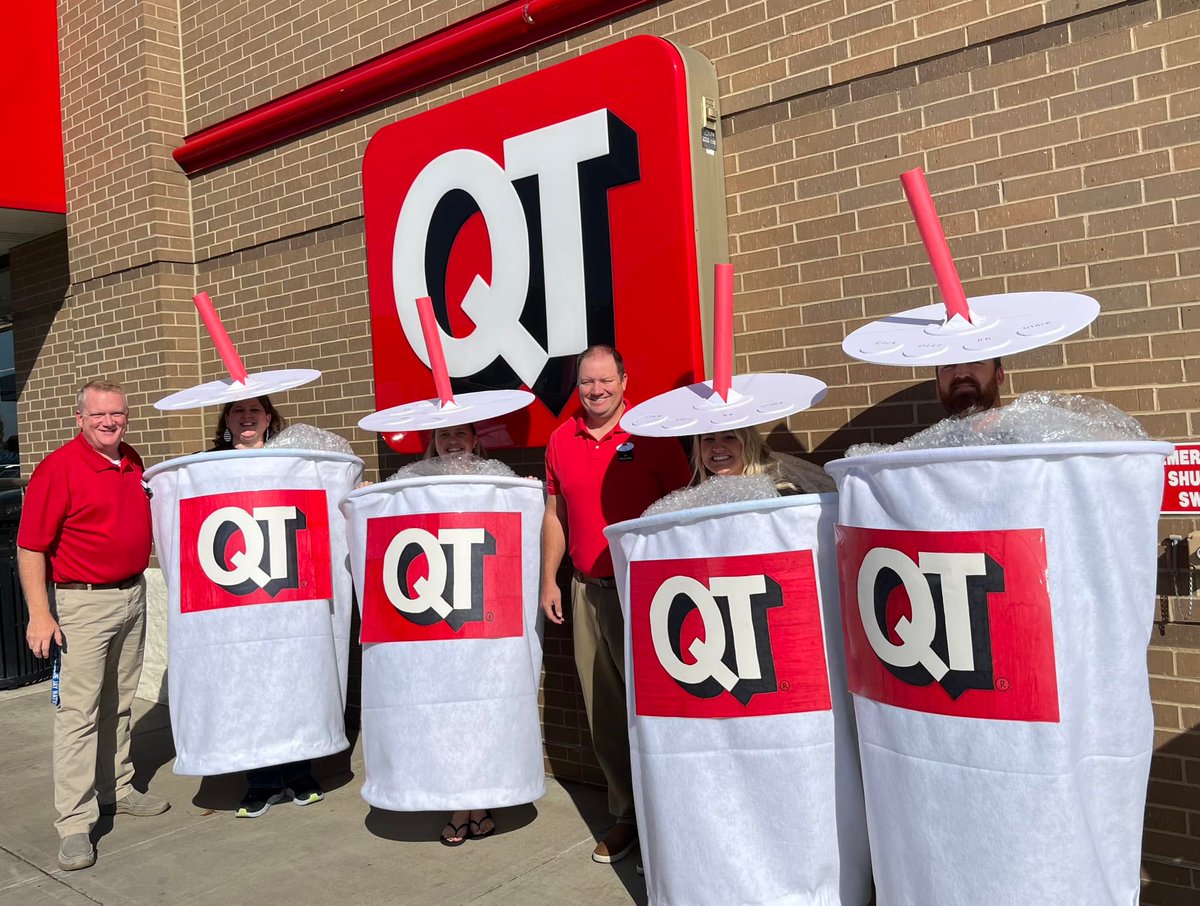 QuikTrip's tweet photo. That awkward moment when someone wears the same costume as you https://t.co/mV5hCEuRXP