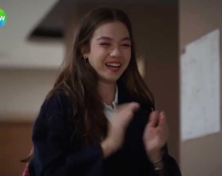 -gozleriniz..
+Evliyim ben hayat kurtarmaya devam

-Bu arada gozlerin cok 
+Annemle babam burda çalışıyo her an gelebilirler yaramazlıktan uzak durmaya devam mukemmel paralel ya #Bahar