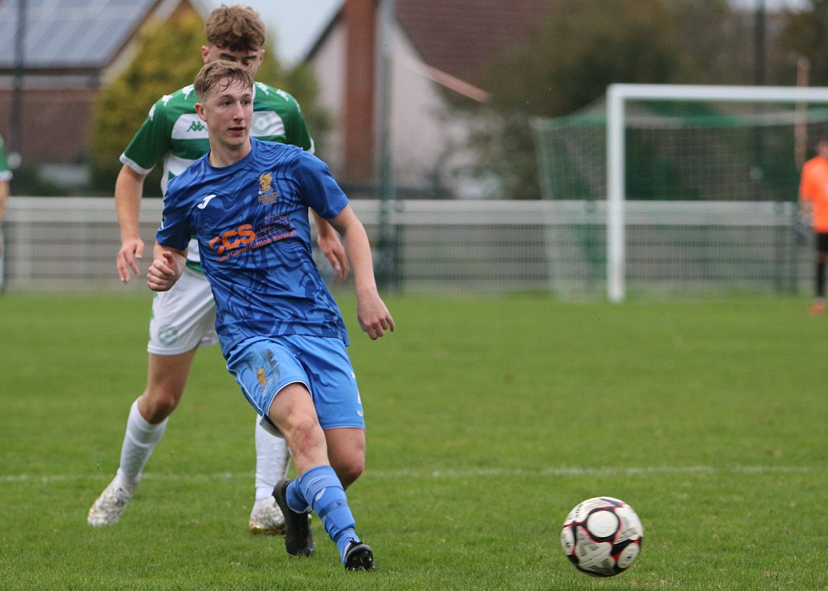 Match photos from Wivenhoe Town's game at Framlingham Town, now on the club website:

📸Ivor Dallinger📸

wivenhoetownfc.com/photos/framlin…