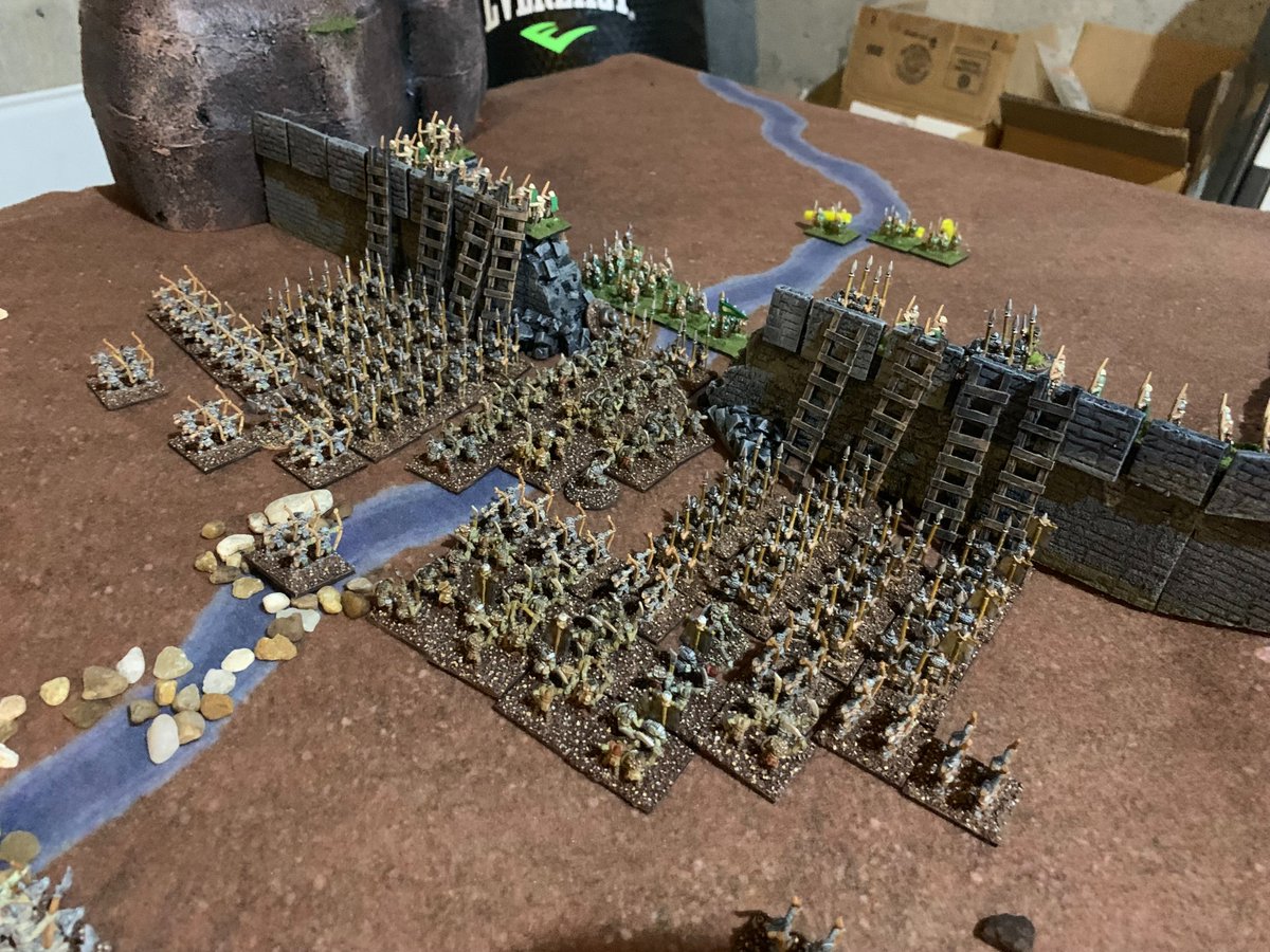 LMT_Studio's tweet photo. Middle-Earth/Lord of the Rings project: Broke out my Helm's Deep setup for another refight using Copplestone 10mm figures and scratch built terrain.   #10mm #lotr #wargame #middleearth @NorthStarFigs https://t.co/MC5JJdoJes