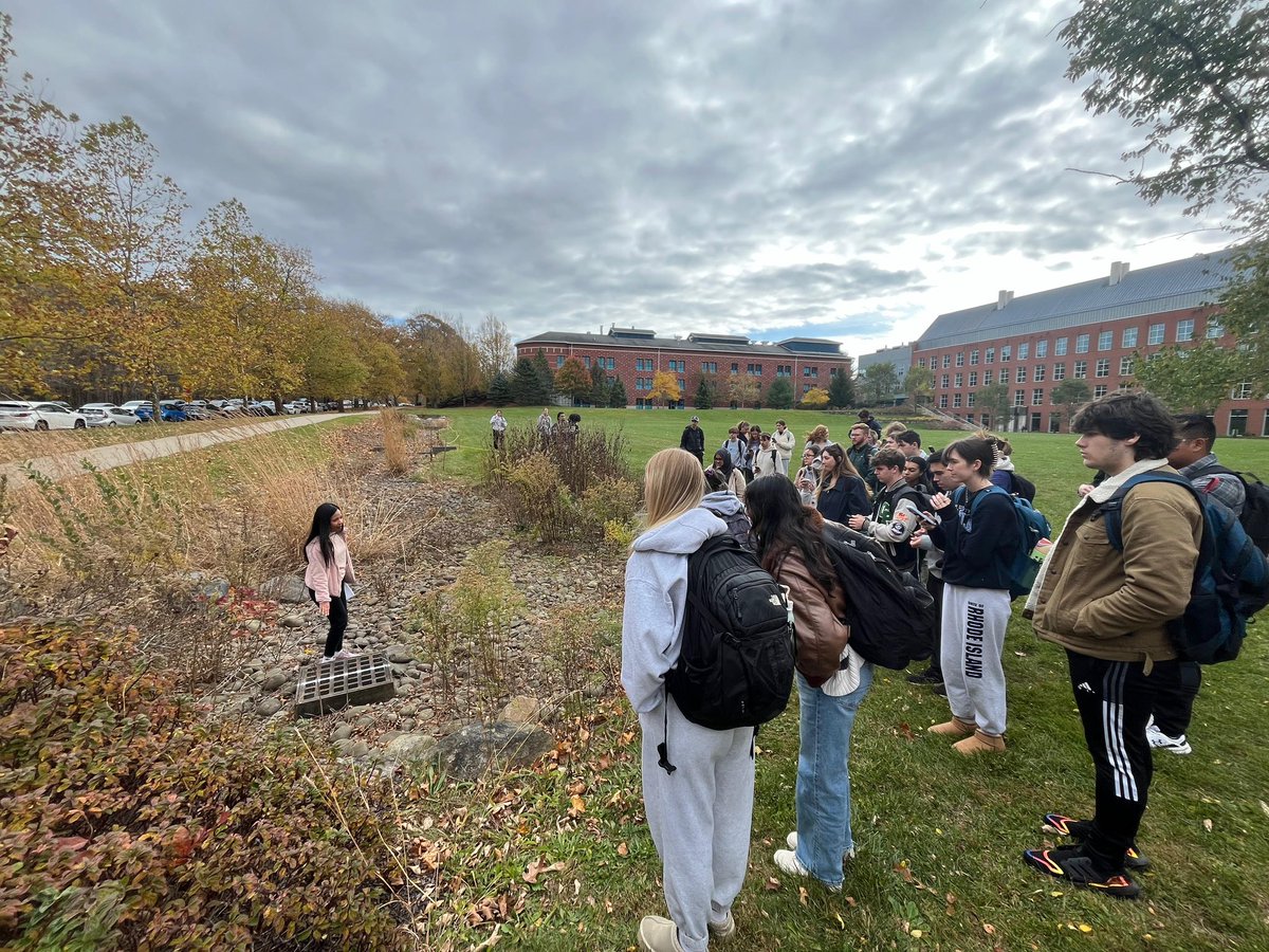 H2O_Soni's tweet image. This week’s #fieldfun photos. While I am away, my grad students offered to bring my class for @universityofri campus #hydrology tour. Many thanks #GeubrinaFajria, #KlaudiaNegyesi #NasimaYasmin #PradhanangLab #Stormwater #raingardens #detentionbasins #URITweets @uricels @URI_GEO