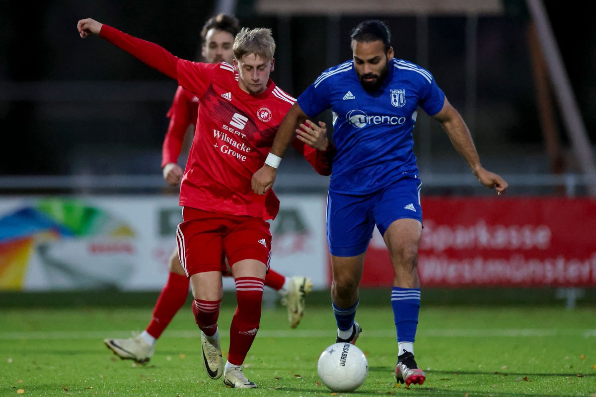 So spielten die Roruper am Dienstagabend in Lavesum: Über 85 Minuten hatten die B-Liga-Fußballer des SV Brukteria Rorup am Dienstagabend das Spiel unter Kontrolle. Die Schwarz-Weißen gingen auch früh in Führung. Am Ende… dlvr.it/TFsDLg #dzonline #dznews #dülmenerzeitung