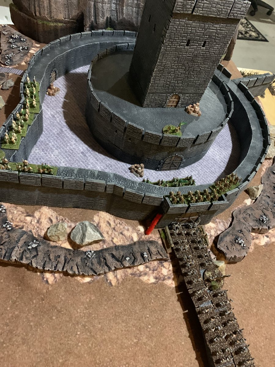 LMT_Studio's tweet photo. Middle-Earth/Lord of the Rings project: Broke out my Helm's Deep setup for another refight using Copplestone 10mm figures and scratch built terrain.   #10mm #lotr #wargame #middleearth @NorthStarFigs https://t.co/MC5JJdoJes