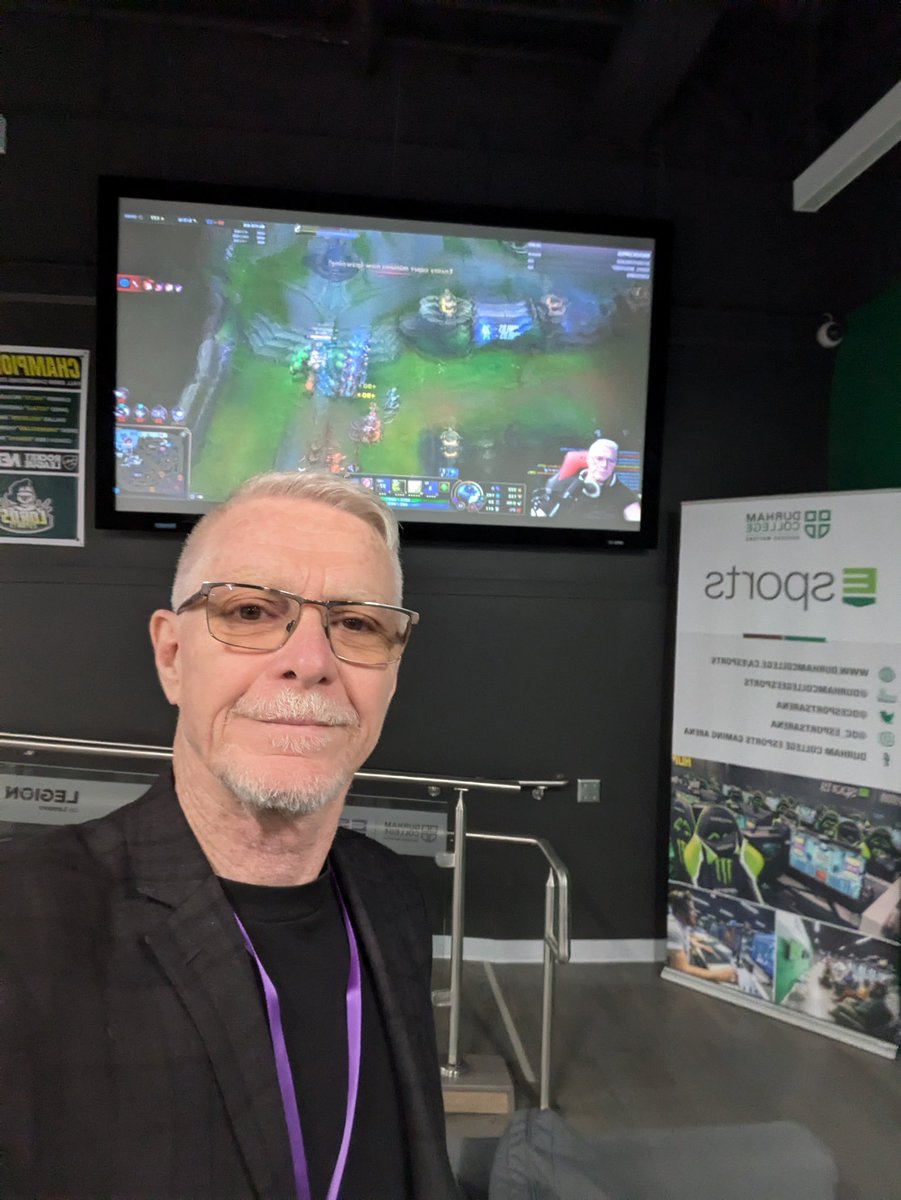 GamerDadTV's tweet photo. Great event @DCEsportsArena today on working in #eSports and so proud of my former students who are now running the show @durhamcollege @BluewintersL and met some cool industry peeps and students 😁 https://t.co/KnpcwUMaMr