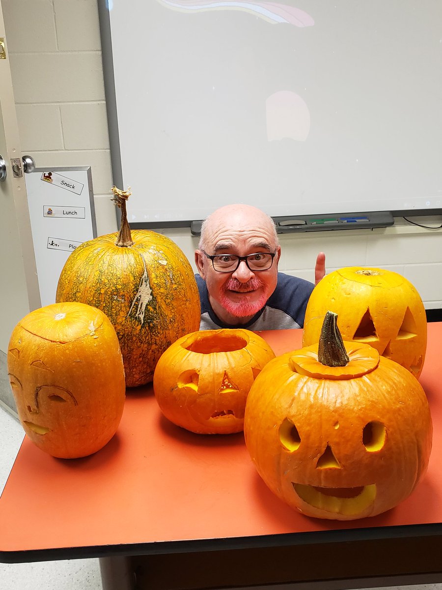Our classrooms are getting into the Halloween spirit! The Flourishers carved some pumpkins this afternoon. Mr. I. helped!