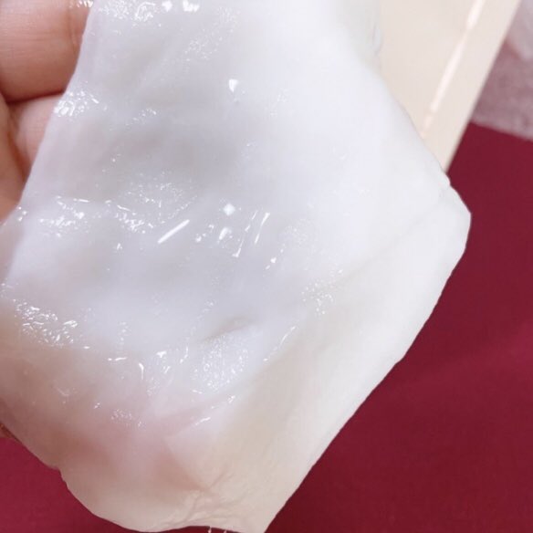 あれ？今日も⁈肌あれ•毛穴のブツ…あるだけで一日中憂うつ…ちゃんとケアしてるのに…朝から肌悩みなんてもういや！って人はルルルンの新商品『ハイドラAZマスク』を試してみて！スキンケア界の三冠王『アゼライン酸』配合の化粧水マスクよ。なめらかに肌にピタッ。キメが整っていく感じ。実は、#PR