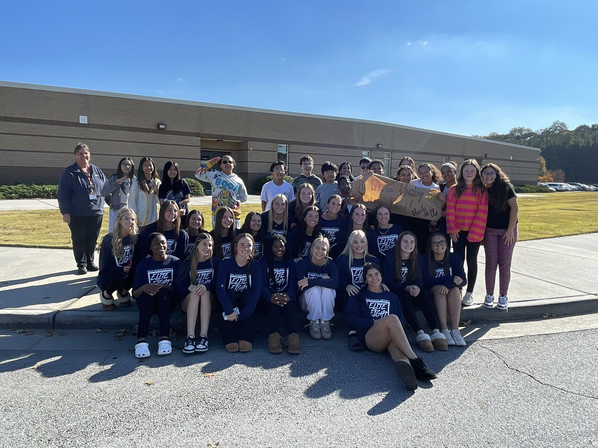 The Lady Hawks are on their way.  Community wide support today.  

See you at 3 PM tomorrow, Field 5 • South Commons.

Thank you all!
<a href="/MCFootballCoach/">Mill Creek Football</a> <a href="/MillCreekGBB/">Mill Creek Girls Basketball</a>
