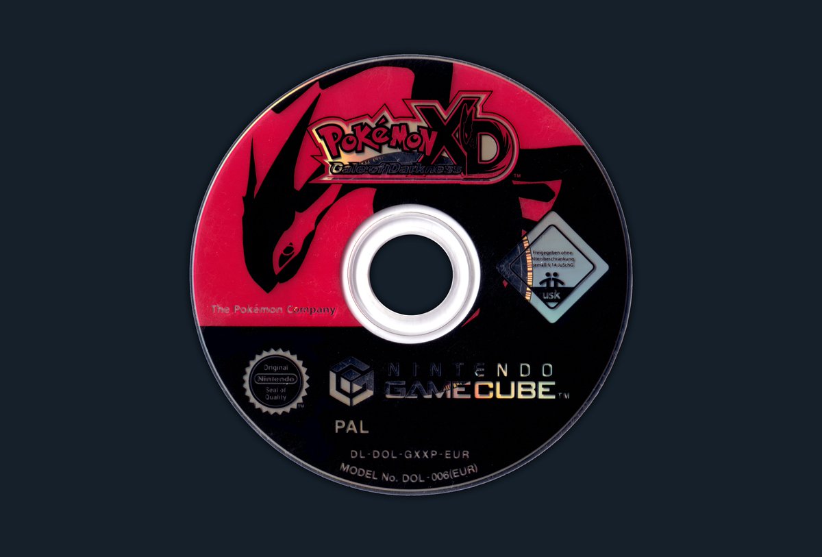 Lewchube's tweet photo. yesterday scanned all my physical Pokemon games at 4kres and this disc art is fucking gas https://t.co/uo8POVVMV8