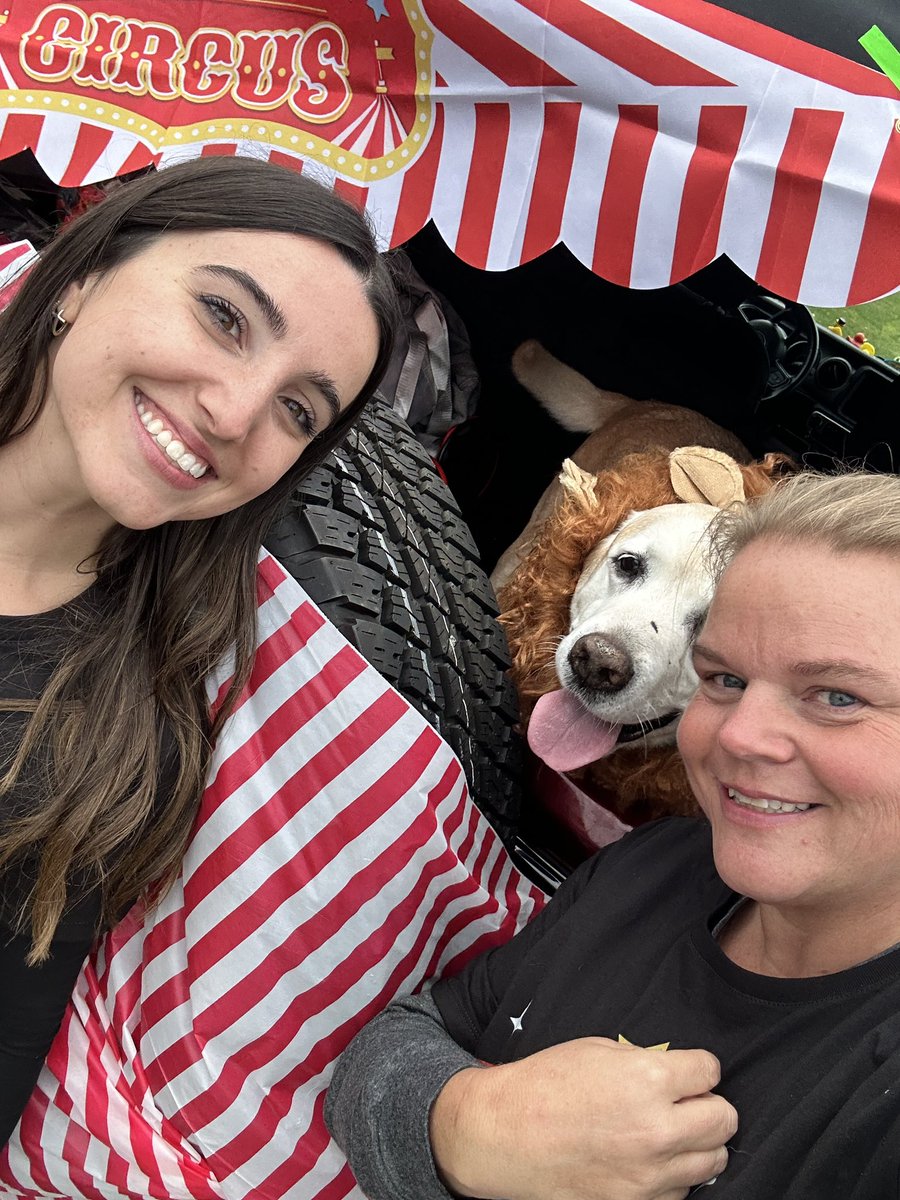 Ms Hunter tweet media