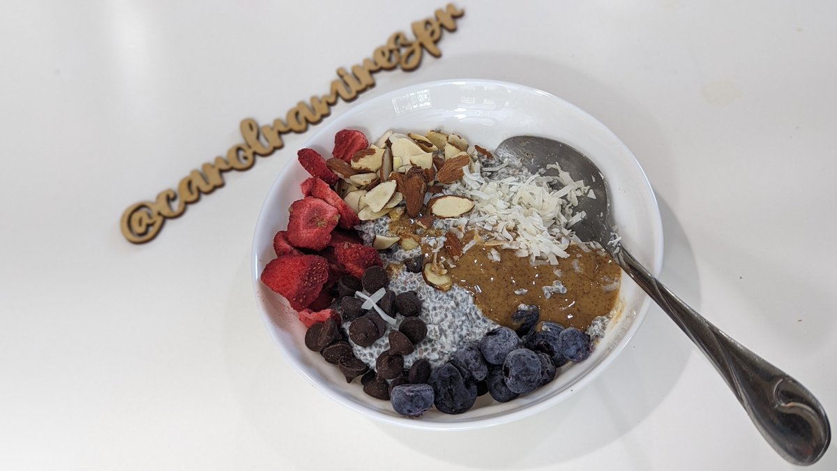 CarolRamirezPR's tweet photo. Keto Chia pudding perfecto para diabéticos y quiénes hacen dieta low carb. Aqui la receta completa: https://t.co/MxPJFgBMgX

¡Que lo disfrutes!

#bajoencarbohidratos #recetassaludables #singluten #prediabetes #Comidasana #sinazucar #keto #Lowcarb #desayuno #diabetes #snack https://t.co/S7ZtoDNLph