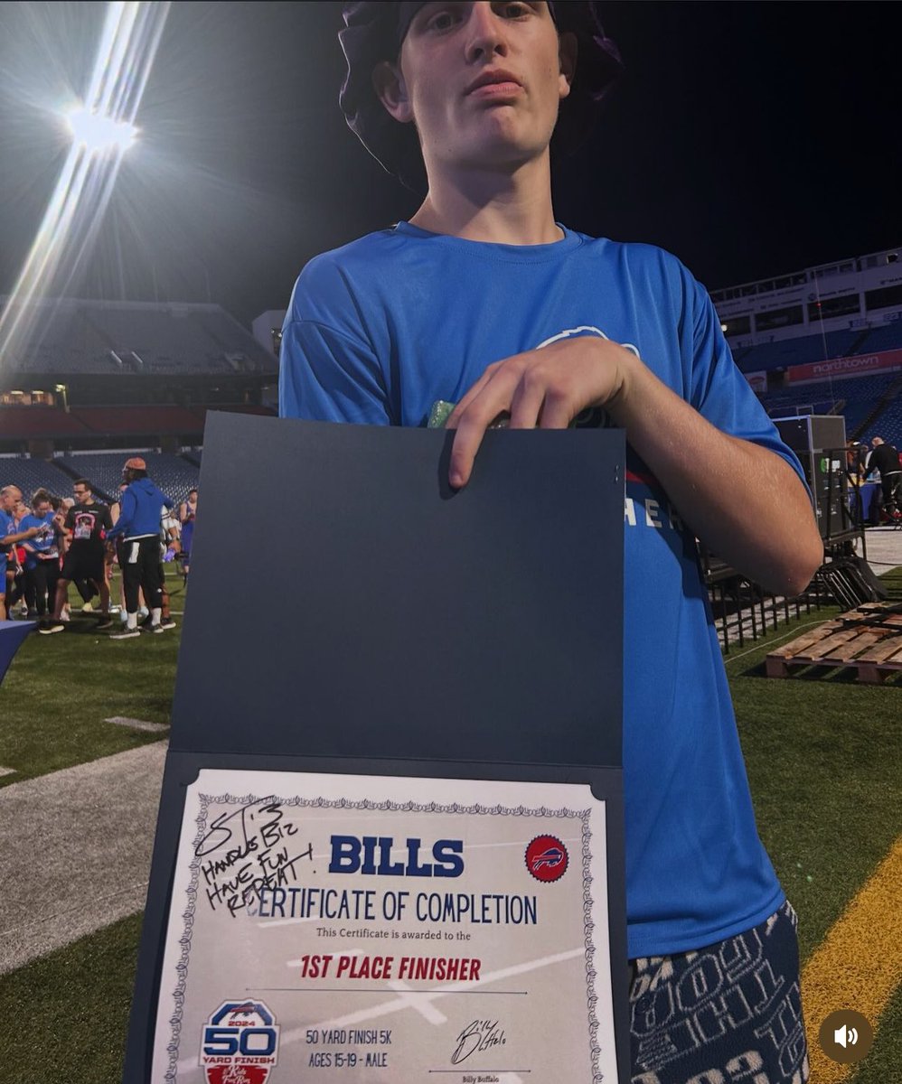 StevieJohnson13's tweet image. 32 out of 1136 (all age) runners.
Number 1 Overall - 16 year old.

JD Adkins | Cleveland, OH 
#HandleBizHaveFunRepeat