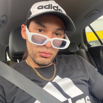 ShunoEle's tweet image. #NuevaFotoDePerfil