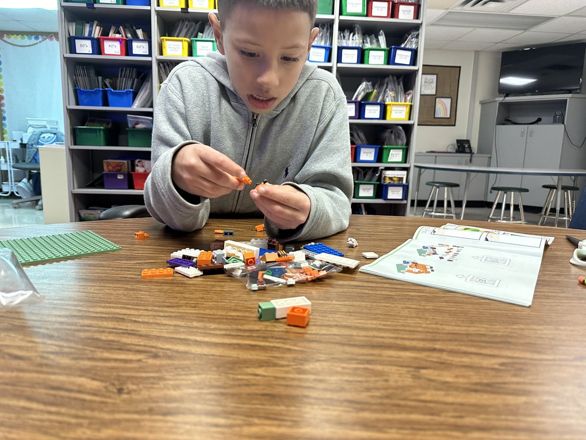 Katie Guzman (Warnick) tweet media