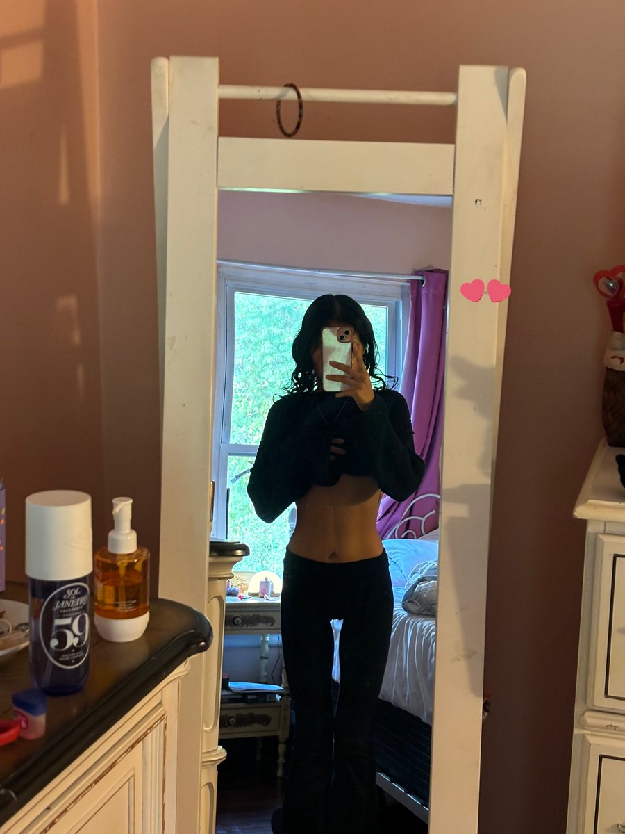 libramooncals's tweet image. Actually kinda happy with myself rn