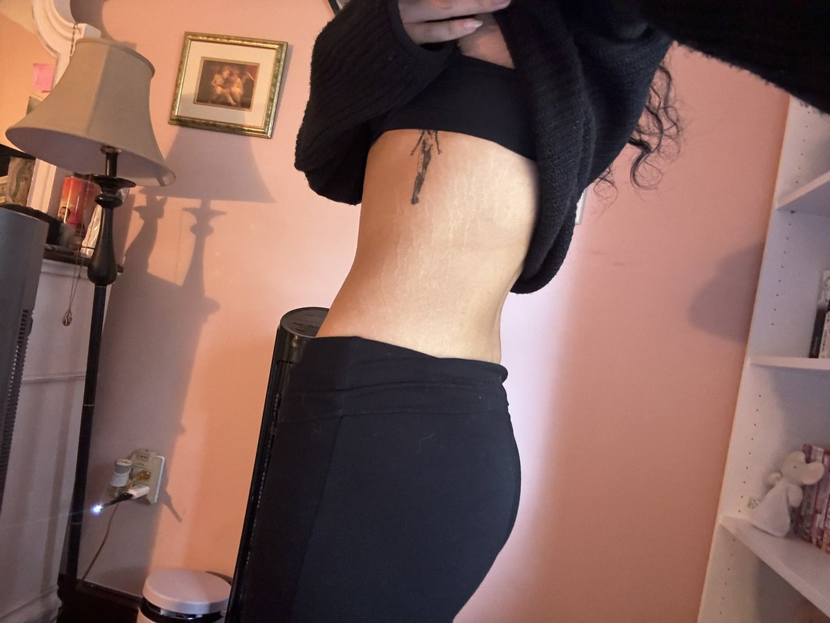 libramooncals's tweet image. Actually kinda happy with myself rn