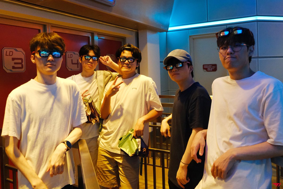 CLOSED.🌻 (@gumayusing) on Twitter photo 