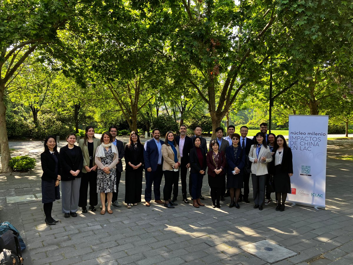 MilenioBASE's tweet photo. Invitada por @Milenio_ICLAC 🇨🇳🇨🇱 Giovannina Sutherland @MilenioBASE @U_Antartica, se reunió con académicos @PKU1898 @RUCerofChina @MFA_China para discutir diversos aspectos de la relación China - América Latina 

📷Giovannina con la directora alterna @Milenio_ICLAC María Montt https://t.co/i4l5yajMcl