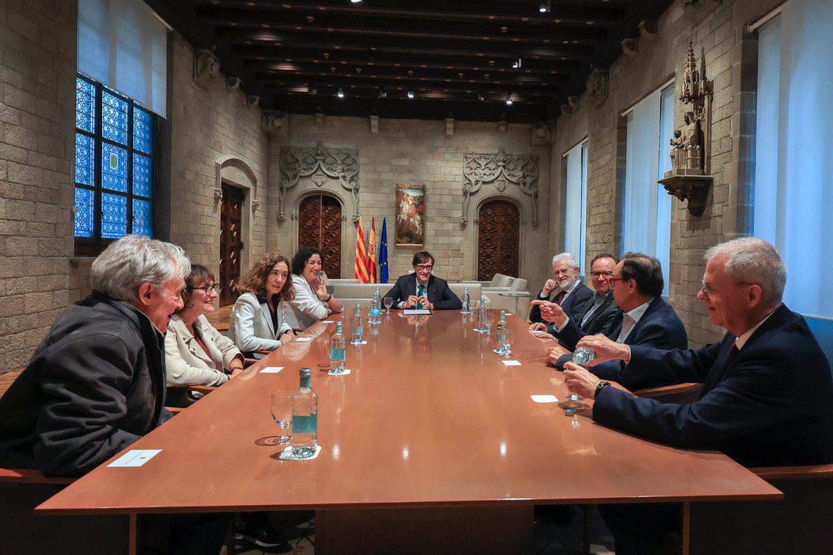 Avui, tots els membres del grup d'experts per al disseny i implementació d’un nou model de finançament singular han estat rebuts pel president de la Generalitat de Catalunya. 

Comencem a treballar amb un horitzó ambiciós i clar: un finançament singular just, sense privilegis,