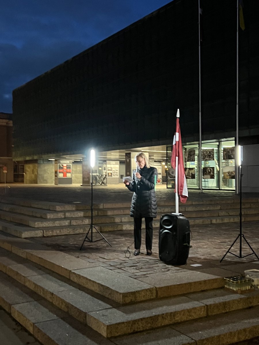 KrievuBalss's tweet photo. “Latvijas Okupācijas muzejs kopš dibināšanas ir stāstījis stāstu par visam tautām, kurus ir skāris ļaunums — totalitārie un impēriskie spēki — kuri plosās vēl šodien. Un tāpēc svarīgi šodien pieminēt šos cilvēkus, tāpēc svarīgi palikt vēl stiprākiem visiem mums”

@okupacijas_muz https://t.co/W9Y5Jdnzhl