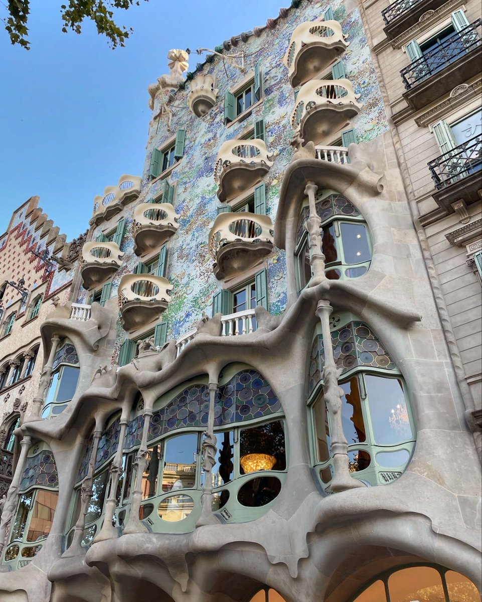 DINEvent tweet media